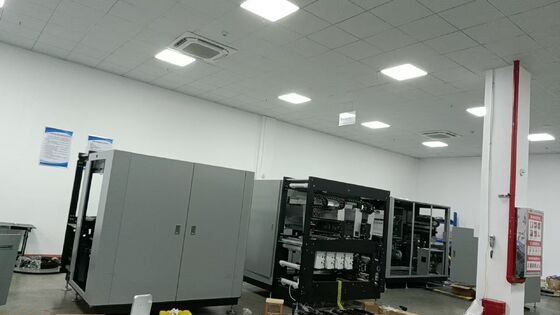 Su bazlı Pigment Mürekkep Dijital Baskı Masası En Yüksek Baskı Hızıyla 6001200dpi 100mmin Dört Renkli Üst katmanlı baskı Pozitif veya Negatif 008mm