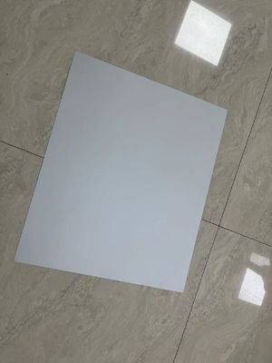 22-25 s Üretim Süresi ve 1350 mm Maksimum Bobin Genişliğine Sahip Yüksek Performanslı İşlemsiz CTP Baskı Kalıbı
