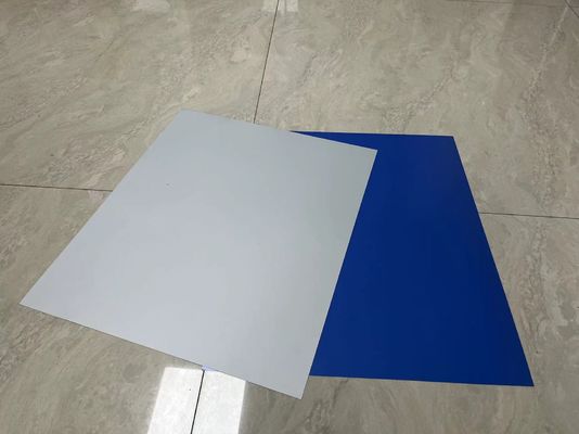 Çifte katmanlı CTP plaka 350000 izlenimle pişmemiş ve 830nm hassas ışık kaynağı için çift katmanlı işlem