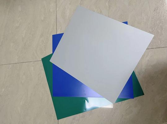 1350 MM Maksimum Bobin Genişliği ve 100.000-200.000 Baskı İçin 22-25 Saniye Üretim Süresi Olan İşlemsiz Baskı Kalıpları