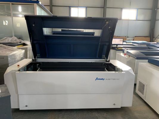 ± 5 μm Plaka Tekrarlanabilirliği Termal Bilgisayardan Plakaya Makinesi, Sabit Sıcaklıkta 20 C'de İç Mekan Depolaması için